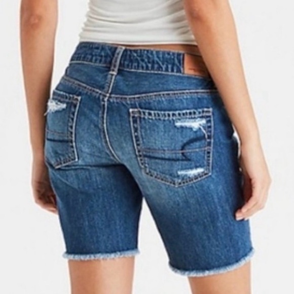 American Eagle Outfitters Pants - American Eagle Outfitters Y2K Denim Faded Medium Wash Bermuda Shorts Size 4